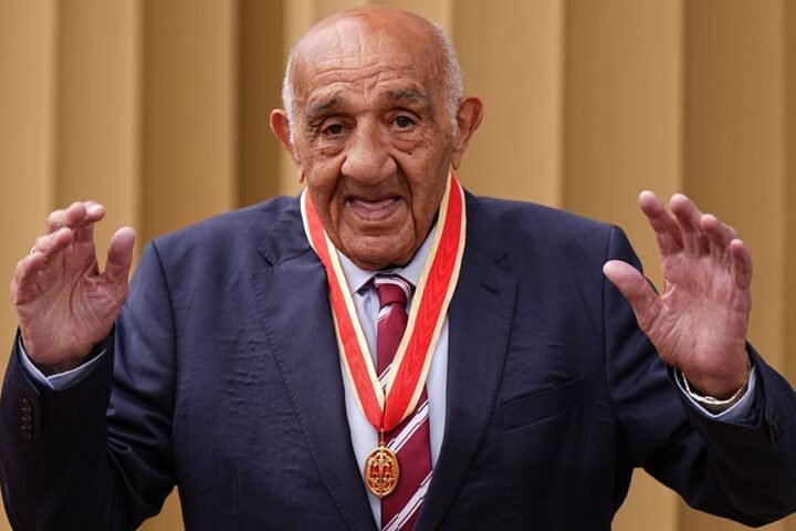 Sir Billy Boston, rugby league icon, passes away at 92 shortly after wife's funeral