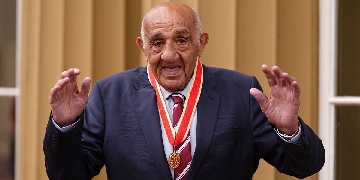Sir Billy Boston, rugby league icon, passes away at 92 shortly after wife's funeral