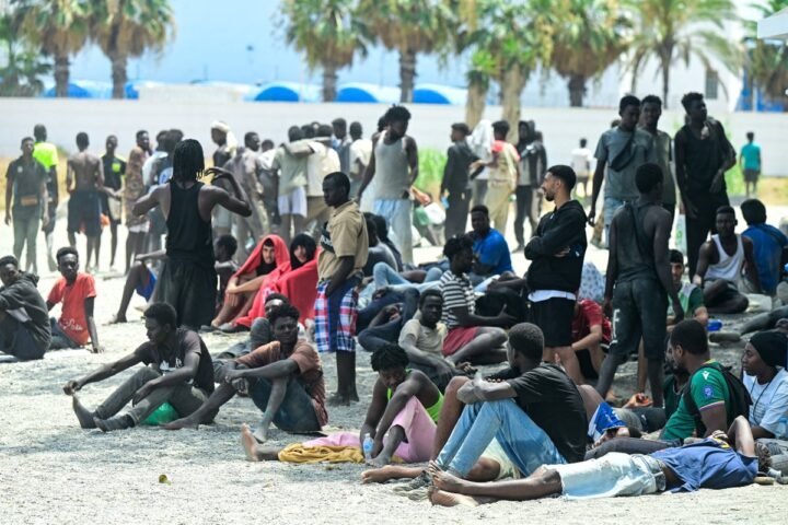 Spain criticizes EU leaders for inadequate response to escalating Ceuta migrant crisis