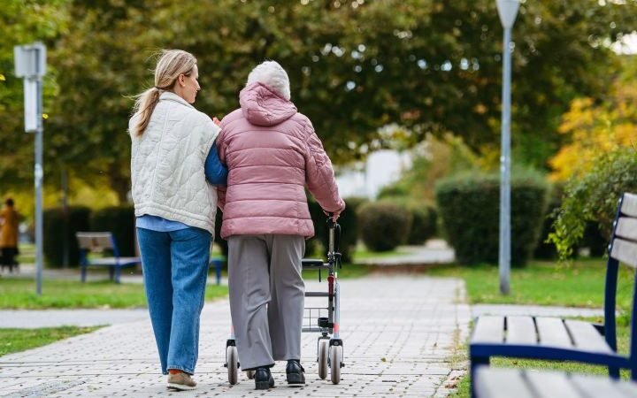 Study finds avoiding key health risks could delay dementia by 13 years