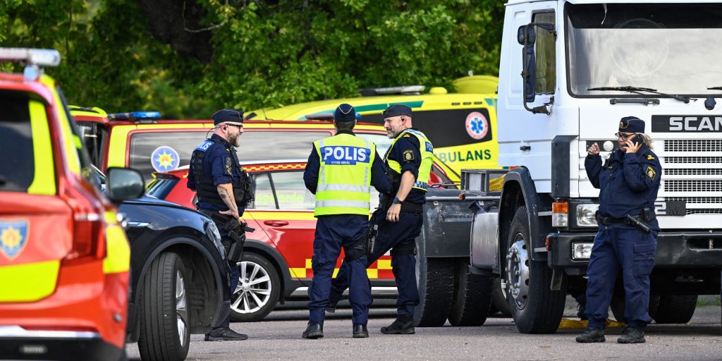 Sword attack at Swedish school leaves one dead, police apprehend 18-year-old suspect