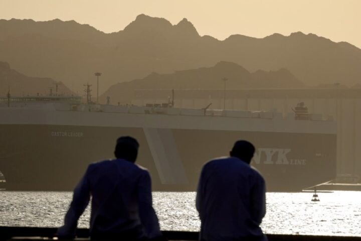 Trump claims imminent deal to reopen the Strait of Hormuz with Iran and Oman