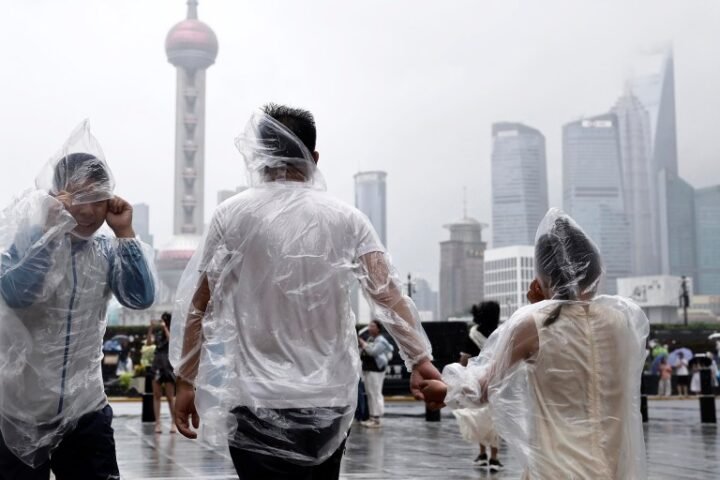 Typhoon Dolphin causes severe flooding in Shanghai and disrupts air travel