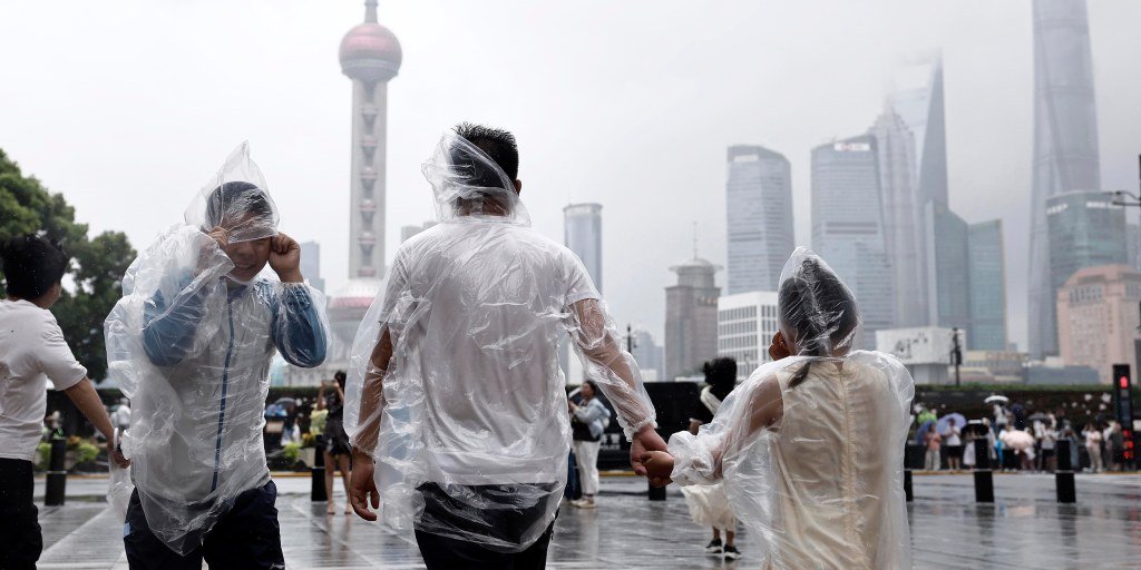 Typhoon Dolphin causes severe flooding in Shanghai and disrupts air travel