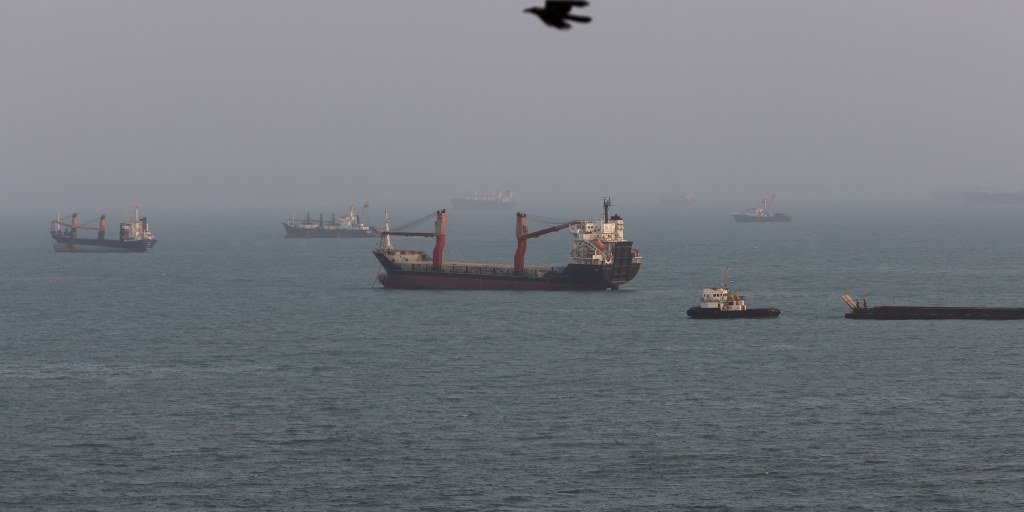 U.S. and Iran exchange defiant rhetoric ahead of new sanctions announcement