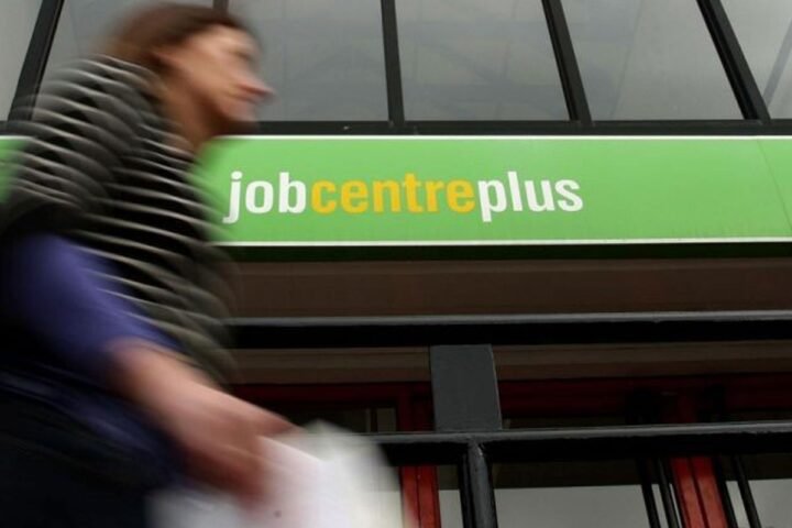 UK sees drop in number of young people not in education, employment or training