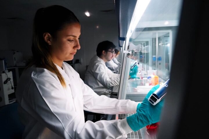 University of Essex launches £2.5 million government-funded lab for biomedical science training