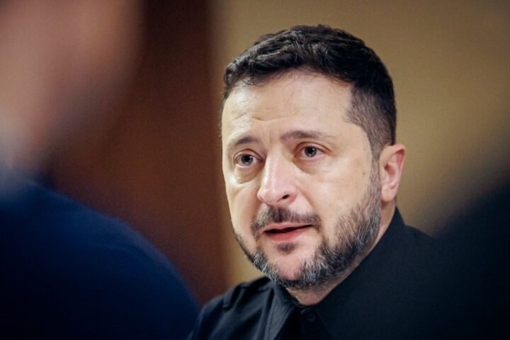 Zelenskyy warns against holding elections during war, calls former defense minister's actions misguided