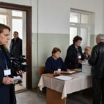 Dutch journalist’s role in Russian-run votes challenges claims of independence
