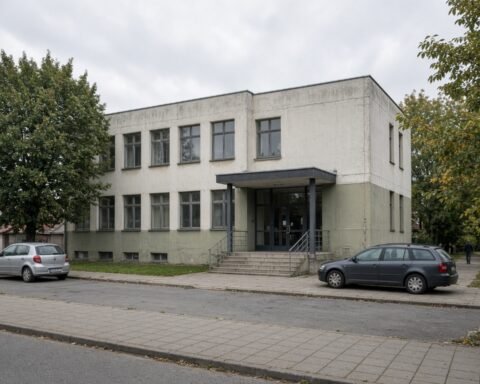 Hungarian prosecutor charges Fidesz-linked businessman over €... municipal funds