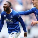 Ainsley Maitland-Niles scores late equaliser on Everton debut to draw with Manchester United