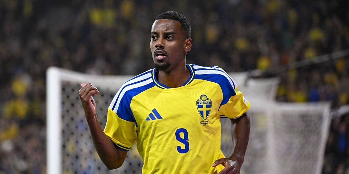 Alexander Isak returns to Liverpool early from international duty due to thigh injury