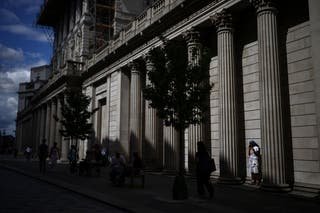 Bank of England economist calls for interest rate hike to tackle inflation risks
