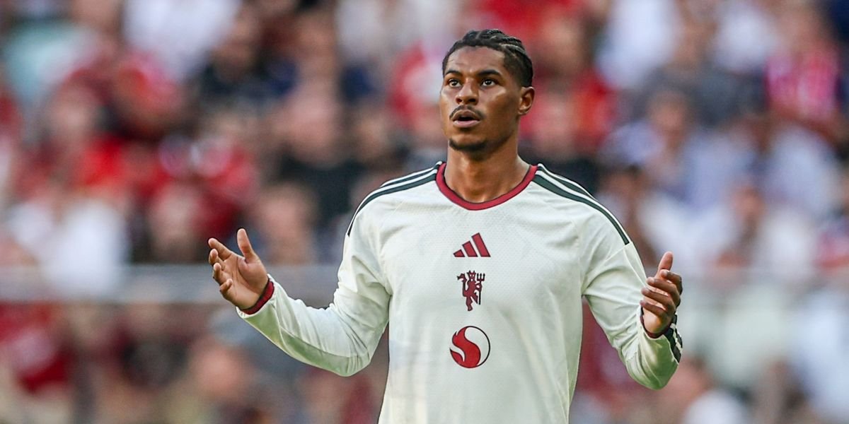 Barcelona's sporting director explains decision to favour Anthony Gordon over Marcus Rashford