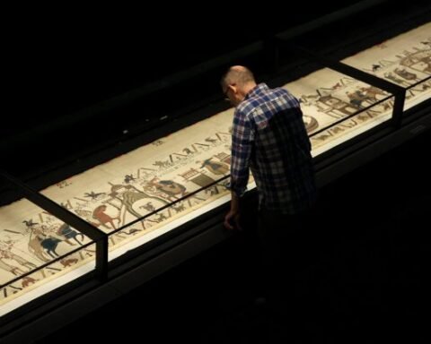 Bayeux tapestry arrives in London for first time in nearly 1,000 years