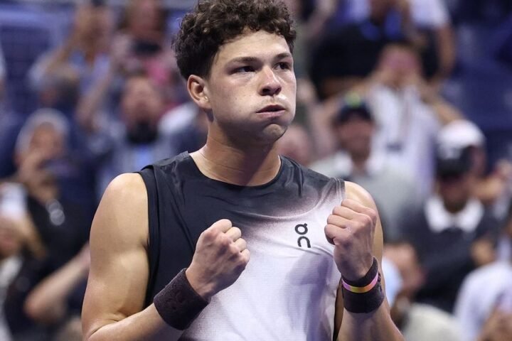 Ben Shelton pays tribute to fans after historic US Open win over Carlos Alcaraz