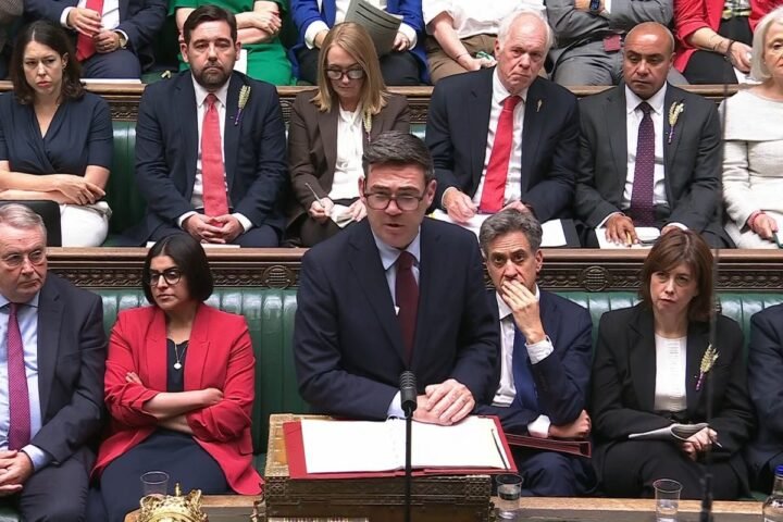 Burnham opposes funding defence by cutting social security benefits
