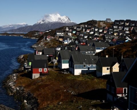 Burnham praises Denmark and US for new Greenland security agreement