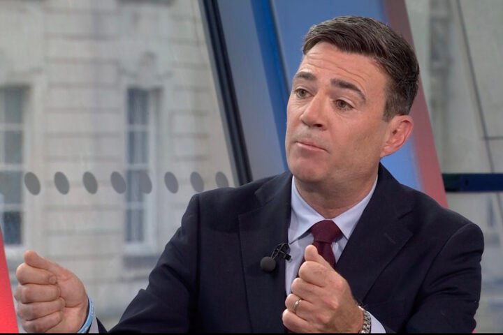 Burnham withholds support for Heathrow's third runway amid delayed timelines