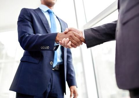 Clarke Willmott acquires Latitude Law to enhance business immigration services in UK