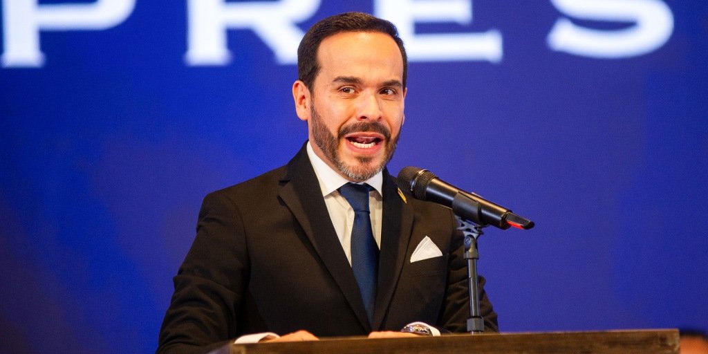 Colombia extradites warlord to the U.S. as new government shifts security strategy