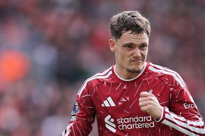 Dean Saunders criticizes Florian Wirtz for becoming 'a luxury player' at Liverpool