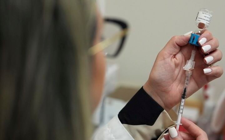 Doctors step in as CDC falls silent on vaccines; key details on flu, Covid-19 and RSV this fall