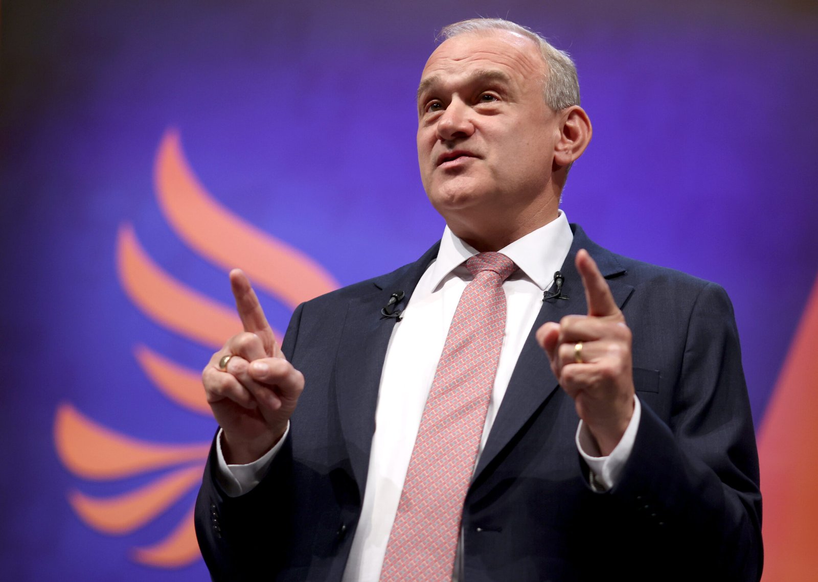 Ed Davey promises £680 tax cut contingent on returning to EU Single Market