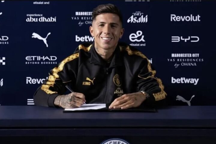 Enzo Fernández completes £125m transfer from Chelsea to Manchester City