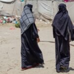 Fleeing families in Yemen face chaos as Iranian-backed Houthi rebels advance