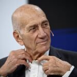 Former Israeli leaders support UK sanctions against settlements in West Bank