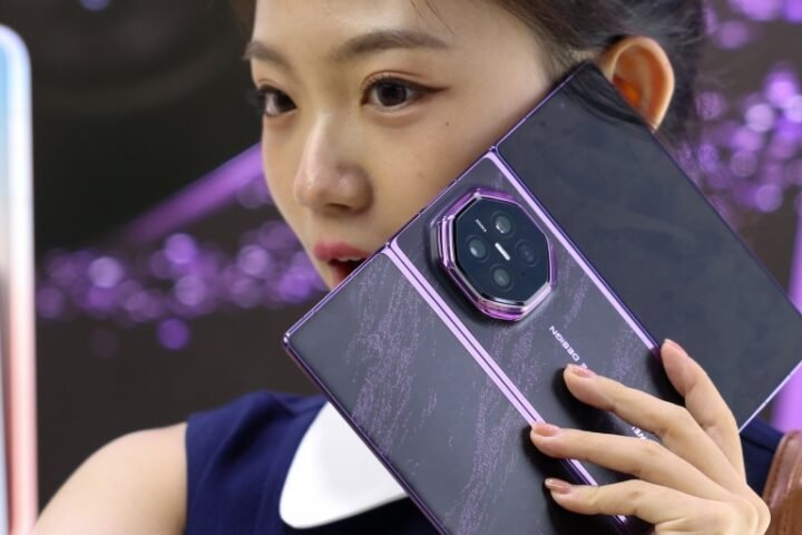 Huawei and Xiaomi unveil new foldable smartphones ahead of Apple’s product launch