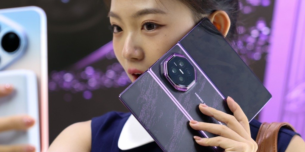 Huawei and Xiaomi unveil new foldable smartphones ahead of Apple’s product launch