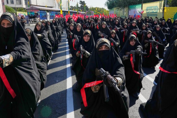 Iran stages massive rally to showcase defiance amid ongoing conflict and external pressures