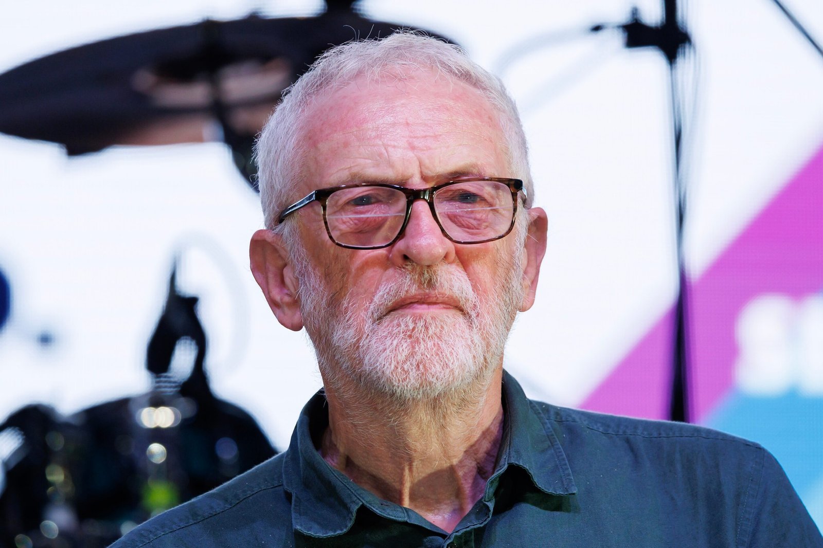 Israel bars a dozen UK left-wing politicians in response to sanctions on settlements