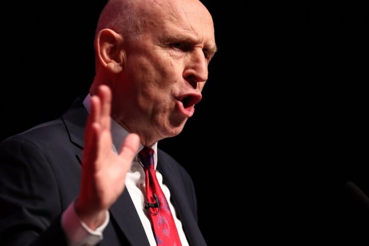 John Healey emphasizes moral duty to connect benefit claimants with job opportunities at Labour conference