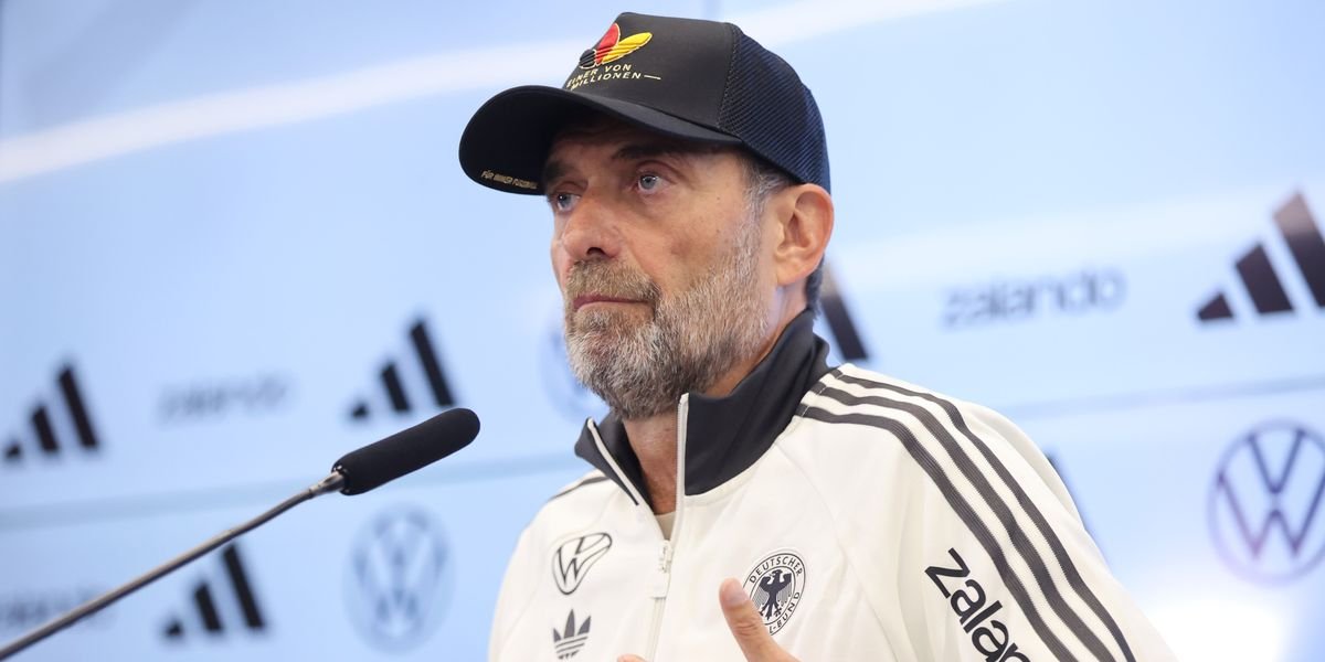 Jurgen Klopp criticizes German media for leaking his first squad before official announcement