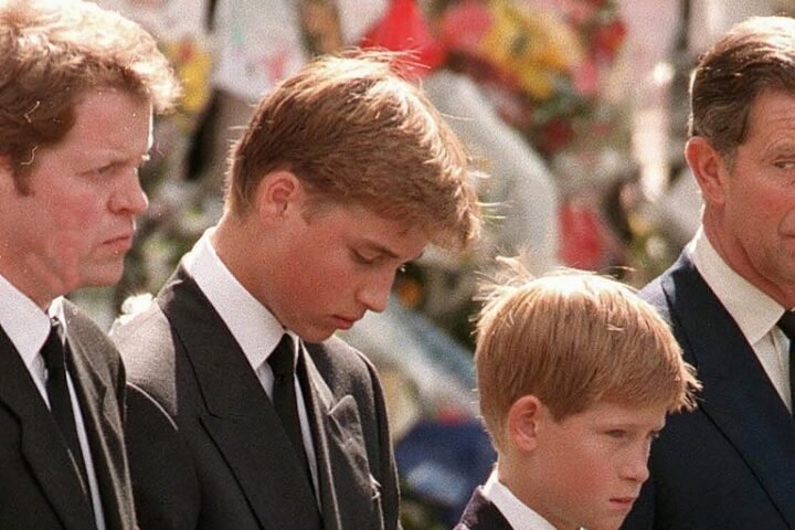 King Charles denies claims from Princess Diana's brother in rare Buckingham Palace statement