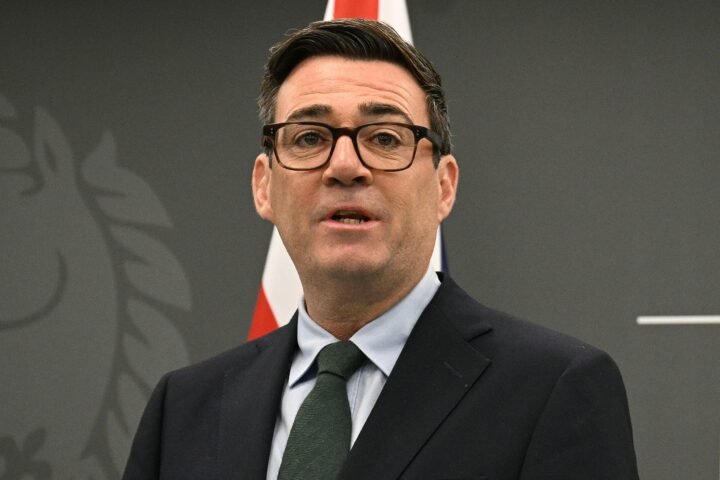 Labour faces criticism over allegations of hypocrisy regarding political donations