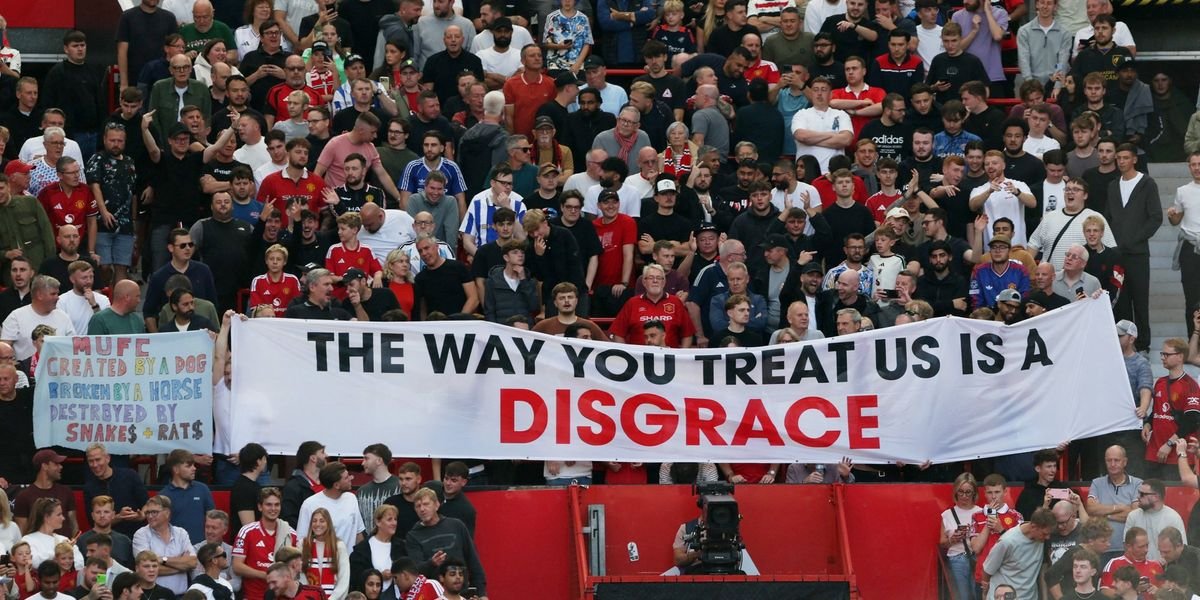 Manchester United supporters protest club's handling of ticketing amid ownership frustrations