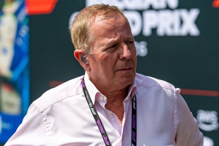 Martin Brundle criticizes British Airways after nine-hour ordeal on stationary plane