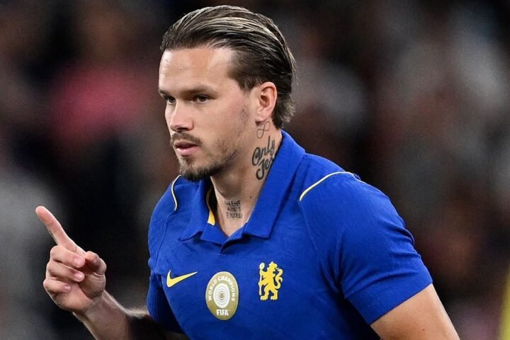 Mykhailo Mudryk promises to excite Tottenham fans following dramatic loan move from Chelsea