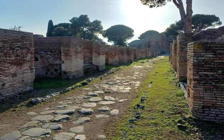 New research reveals that the ancient Roman road network did not center on Rome