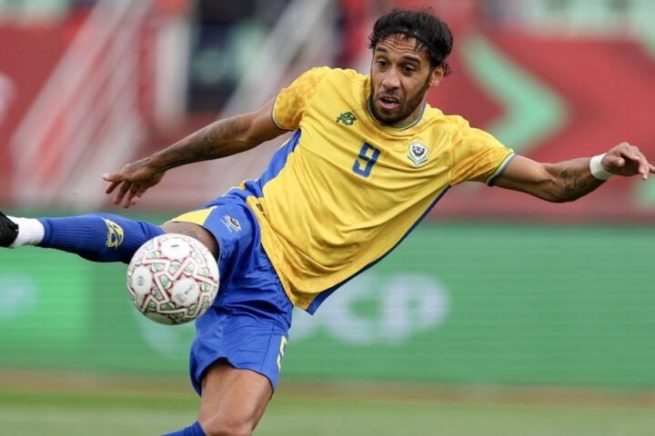 Pierre-Emerick Aubameyang retires from international football amid Gabon dispute