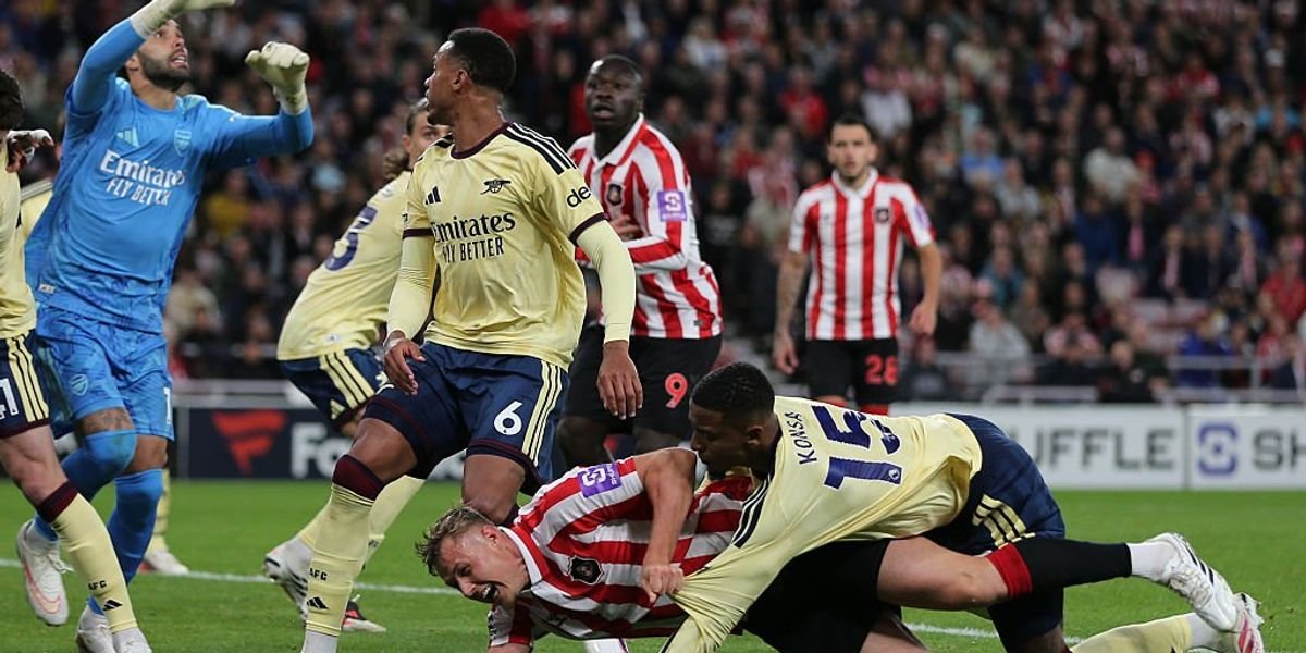 Premier League panel rules Sunderland's penalty against Arsenal was wrongly awarded