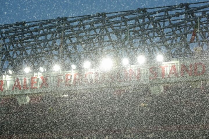 Premier League to announce earlier Christmas fixtures to aid fan travel plans