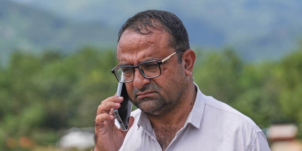 Principal evacuates 900 students in Nepal before devastating floods destroy school