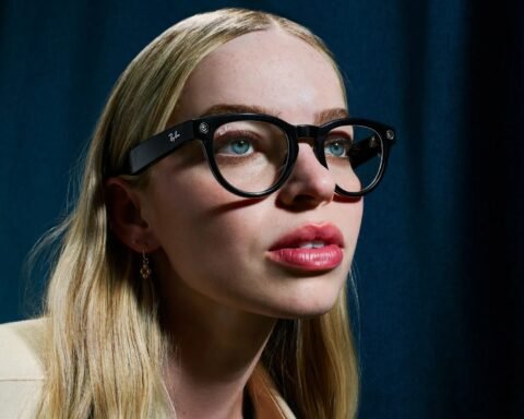 Review of smart glasses policies in Parliament amid security and privacy concerns