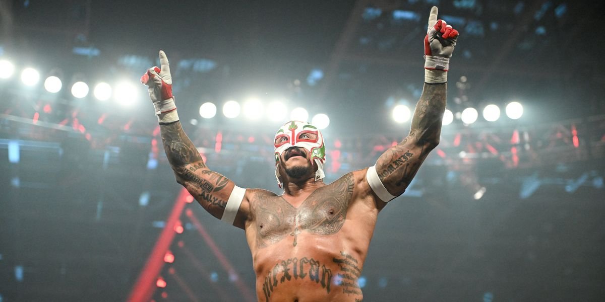 Rey Mysterio endorses celebrity involvement in wrestling as beneficial for the sport