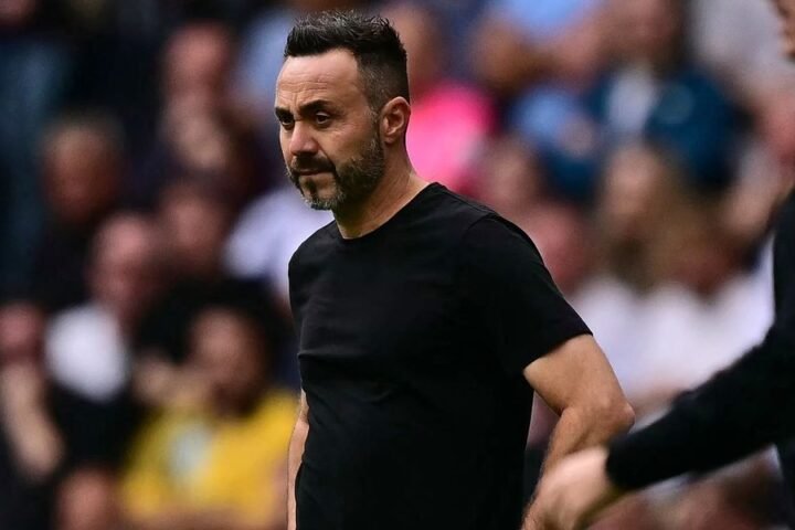 Roberto De Zerbi opts not to address Tottenham players after Aston Villa defeat